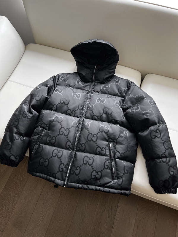 ハイクオリティダウンジャケット正面デザイン